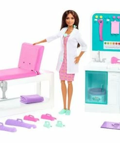 Barbie Fast Cast Clinic Playset With Brunette Barbie Doctor Doll, 4 Play Areas, 30+ Play Pieces