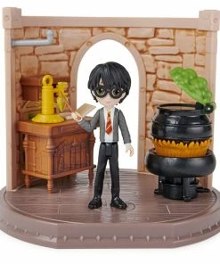 SPIN MASTER Wizarding World Harry Potter, Magical Minis Potions Classroom With Exclusive Harry Potter Figure And Accessories