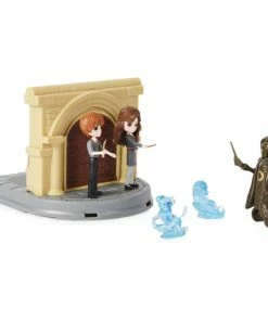 SPIN MASTER Wizarding World Harry Potter, Room Of Requirement 2-in-1 Transforming Playset With 2 Exclusive Figures And 3 Accessories 9 SPIN MASTER Wizarding World Harry Potter, Room Of Requirement 2-in-1 Transforming Playset With 2 Exclusive Figures And 3 Accessories -Barbie Sales 94F1AB37 4