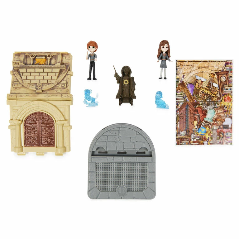 SPIN MASTER Wizarding World Harry Potter, Room Of Requirement 2-in-1 Transforming Playset With 2 Exclusive Figures And 3 Accessories 6 SPIN MASTER Wizarding World Harry Potter, Room Of Requirement 2-in-1 Transforming Playset With 2 Exclusive Figures And 3 Accessories - Image 6