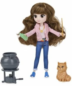 SPIN MASTER Wizarding World Harry Potter, 8-inch Brilliant Hermione Granger Doll Gift Set With 5 Accessories And 2 Outfits