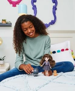 SPIN MASTER Wizarding World Harry Potter, 8-inch Brilliant Hermione Granger Doll Gift Set With 5 Accessories And 2 Outfits -Barbie Sales A4CF8982 5