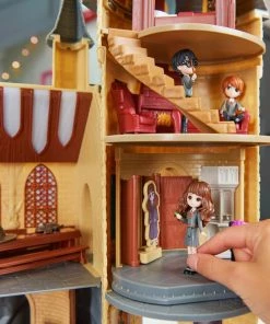 SPIN MASTER Wizarding World Harry Potter, Magical Minis Deluxe Hogwarts Castle With Lights And Sounds 10 SPIN MASTER Wizarding World Harry Potter, Magical Minis Deluxe Hogwarts Castle With Lights And Sounds -Barbie Sales B44F8882 5